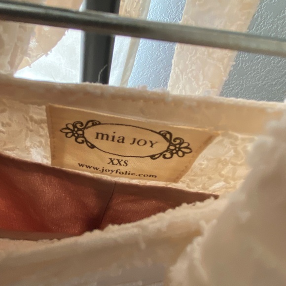 Joyf - Picture 3 of 3